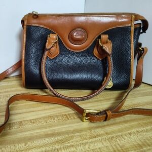 Dooney Bourke All Weather Vintage 1986 Bag  W/Shoulder Strap Clean S#A6 762966